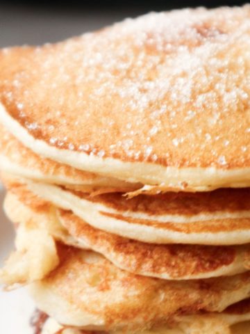 A close up of lemon pancakes.