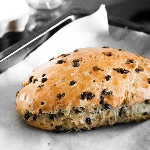 Dutch Easter bread with currants.