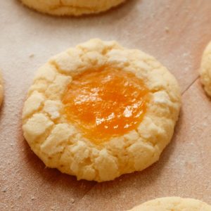 The featured image for the recipe for lemon curd cookies with powdered sugar.