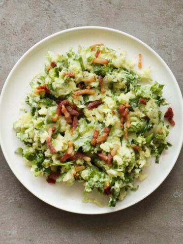 Stamppot on a plate.
