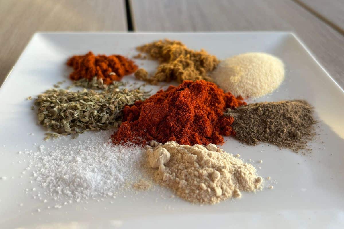 Ingredients for taco seasoning for chicken.