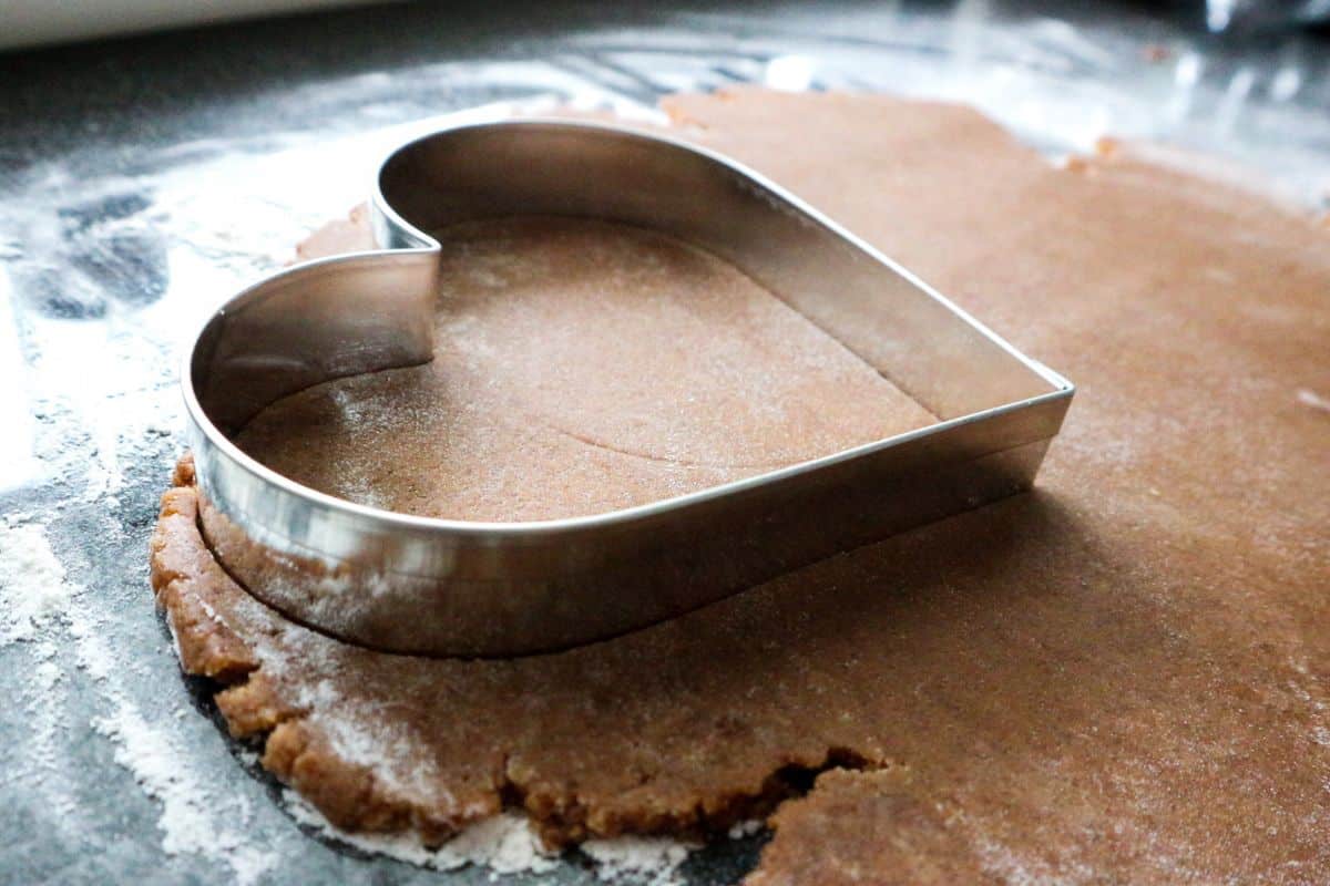 Cutiing out the almond cookies.